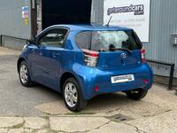 TOYOTA IQ